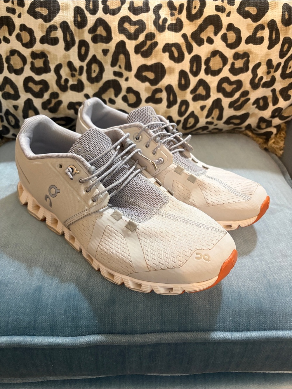 On Running On Cloud 5 Women’s Sneakers in  Light Gray